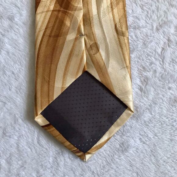 Dino Lorenzo Gold with Pattern 100% Silk Tie - Picture 5 of 9